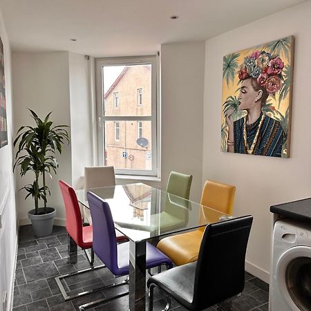 3-Bedroom Flat In The City Centre Next To The River Ness อินเวอร์เนส ภายนอก รูปภาพ