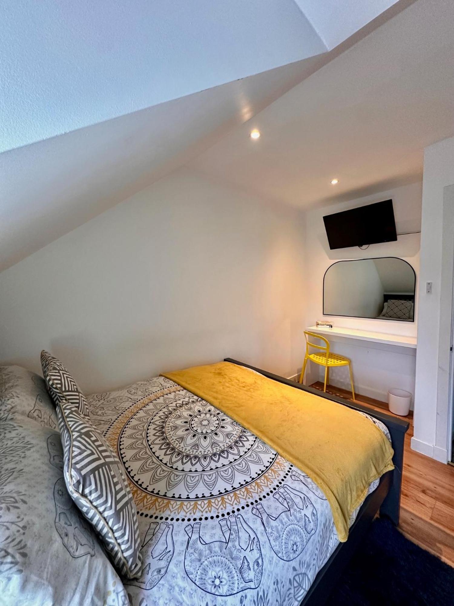 3-Bedroom Flat In The City Centre Next To The River Ness อินเวอร์เนส ภายนอก รูปภาพ